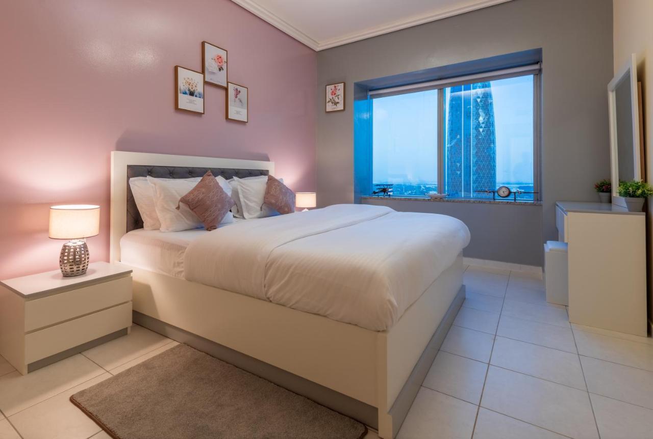 Trinity Holiday Homes - Sheikh Zayed Road Near To Financial Center Metro Station Dubai Buitenkant foto