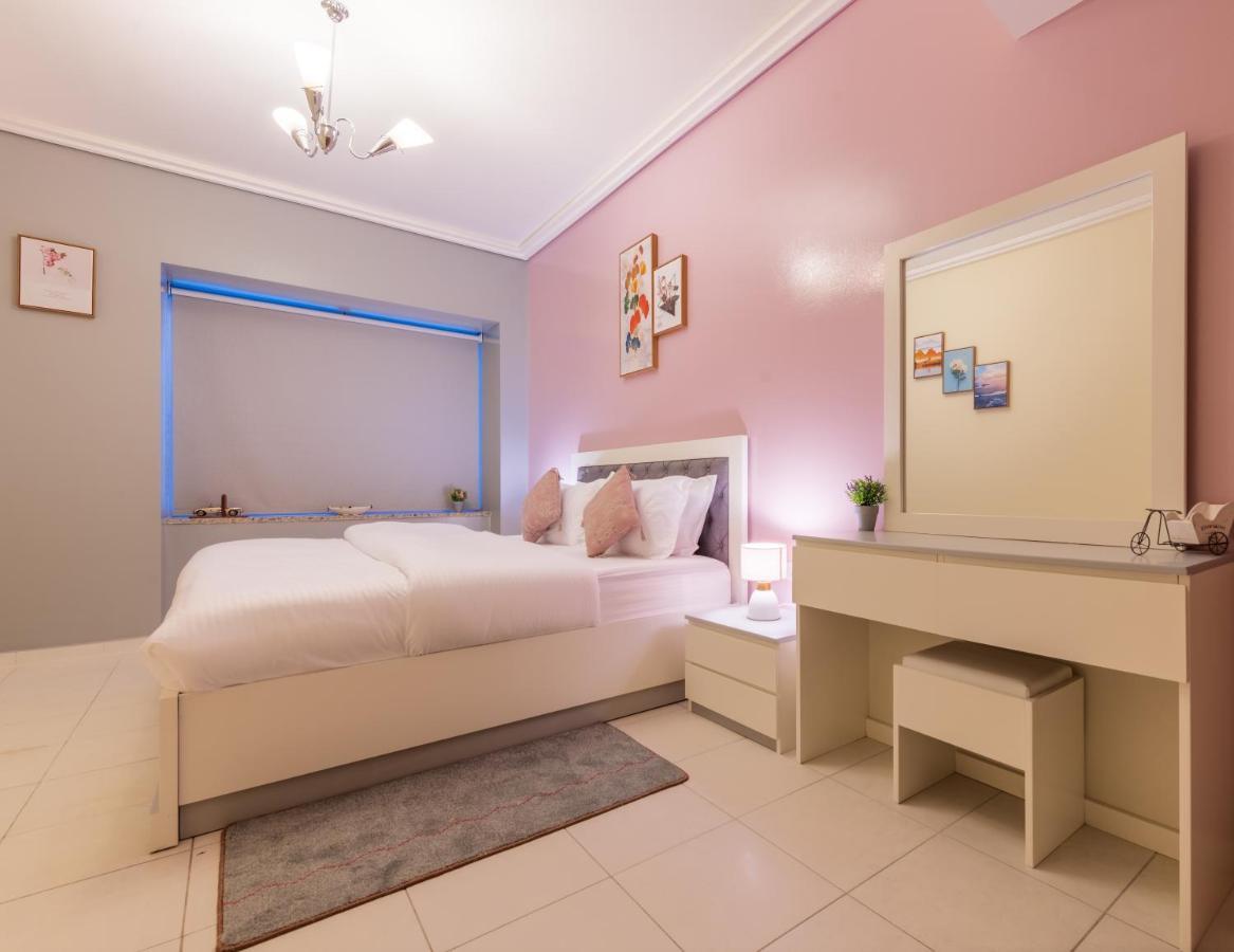 Trinity Holiday Homes - Sheikh Zayed Road Near To Financial Center Metro Station Dubai Buitenkant foto
