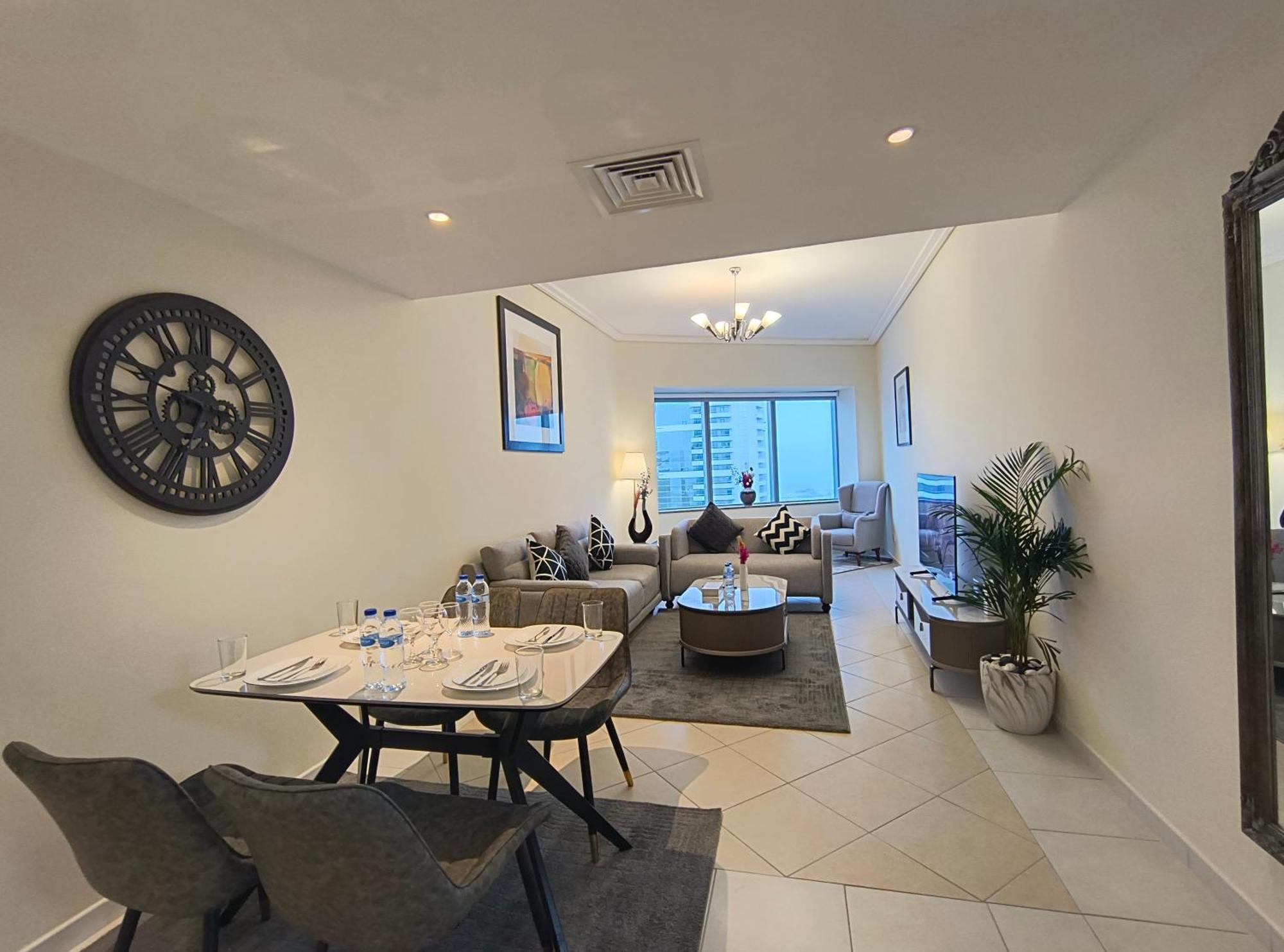 Trinity Holiday Homes - Sheikh Zayed Road Near To Financial Center Metro Station Dubai Buitenkant foto