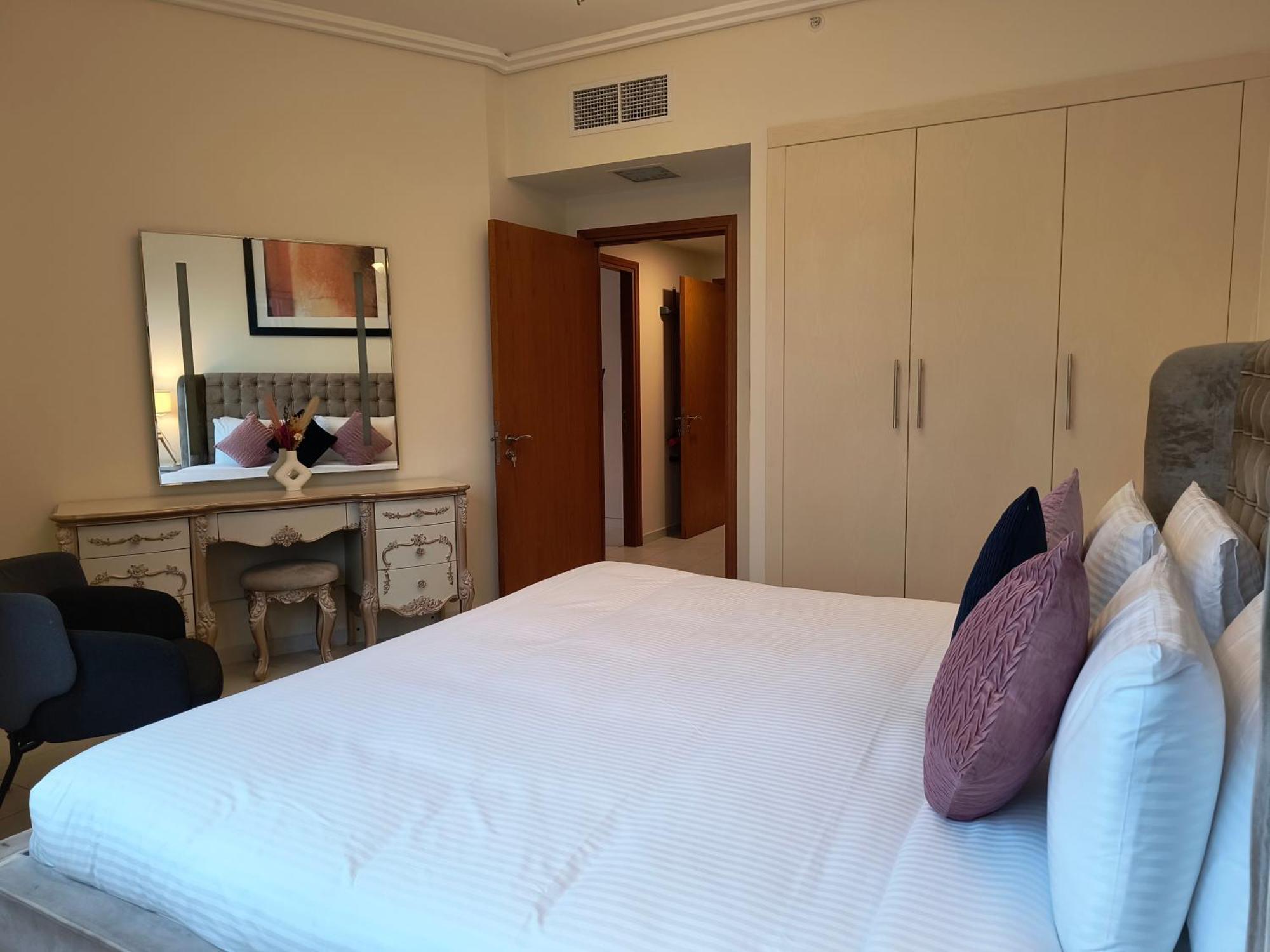Trinity Holiday Homes - Sheikh Zayed Road Near To Financial Center Metro Station Dubai Buitenkant foto