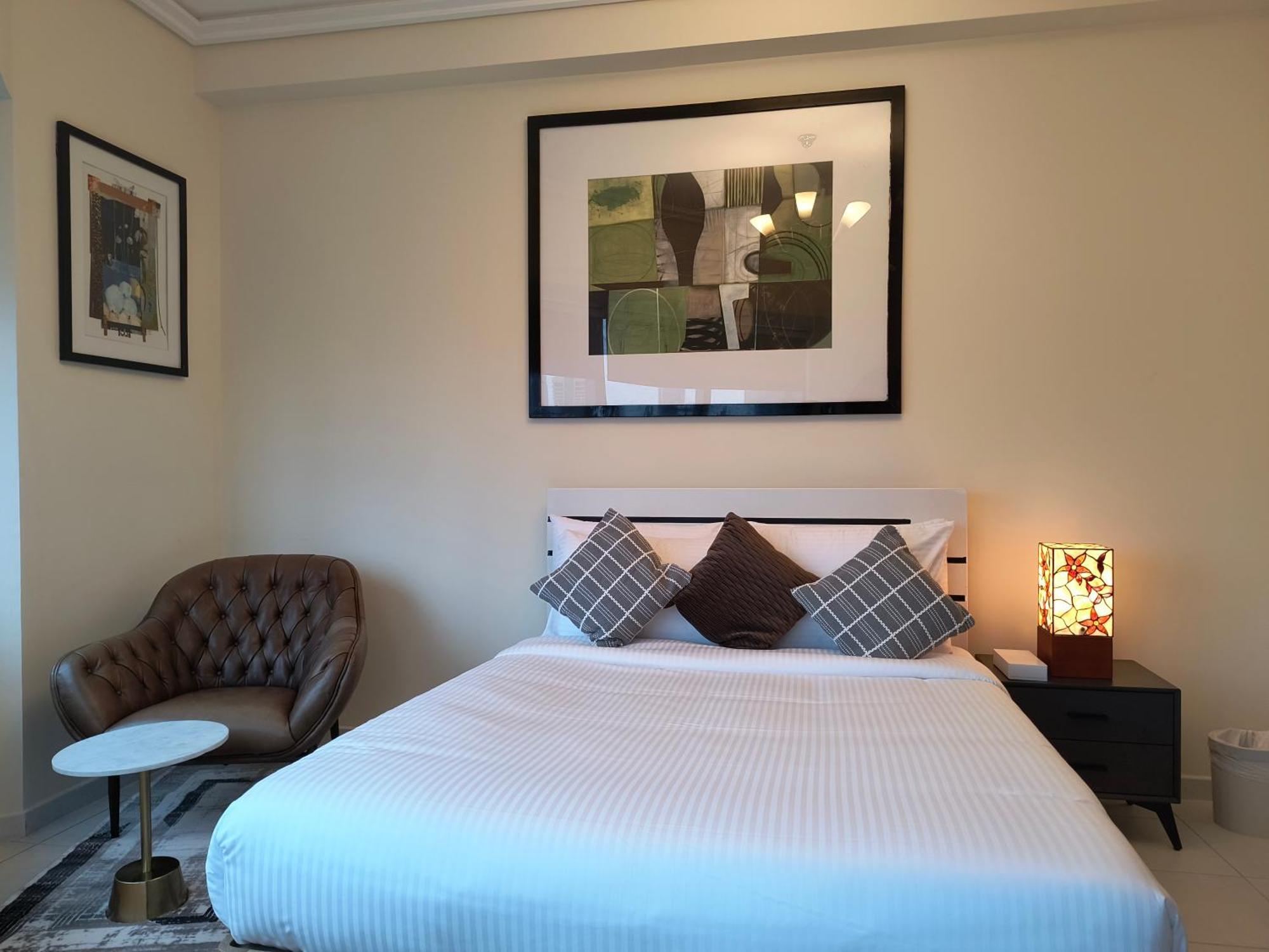 Trinity Holiday Homes - Sheikh Zayed Road Near To Financial Center Metro Station Dubai Buitenkant foto